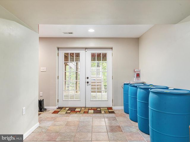 2411 HUNTING RIDGE RD, Winchester, VA 22603