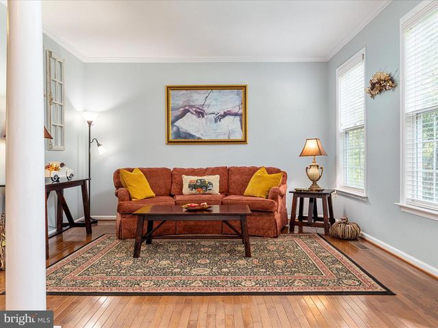 2411 HUNTING RIDGE RD, Winchester, VA 22603