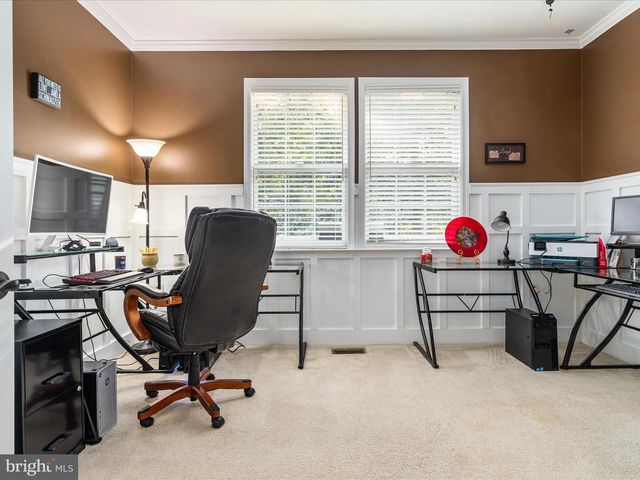 2411 HUNTING RIDGE RD, Winchester, VA 22603