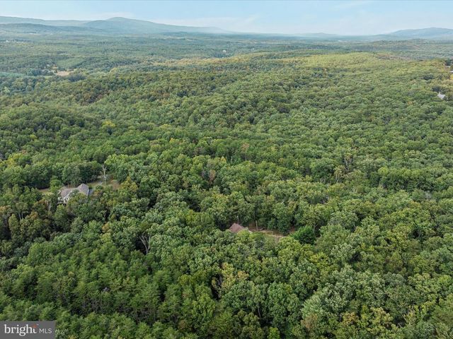 2411 HUNTING RIDGE RD, Winchester, VA 22603