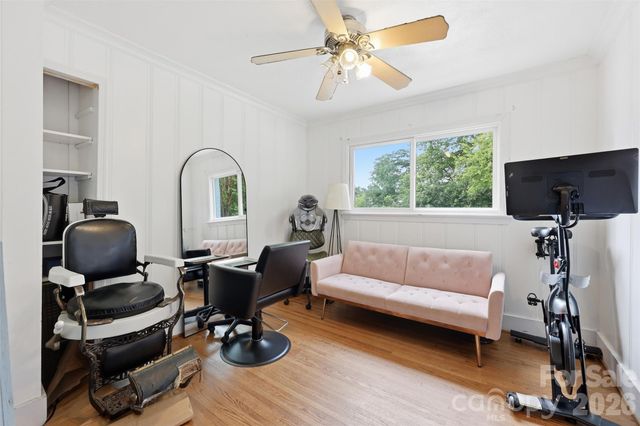 2736 Palm Avenue, Charlotte, NC 28205