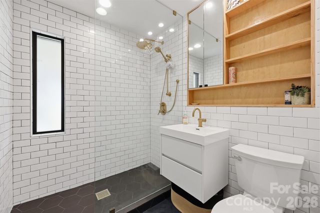 2736 Palm Avenue, Charlotte, NC 28205