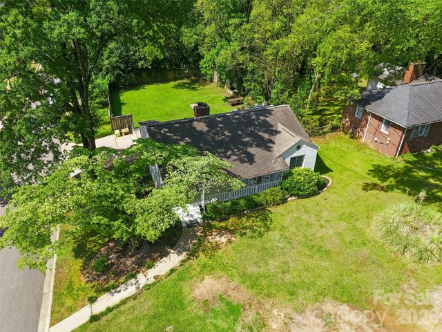 2736 Palm Avenue, Charlotte, NC 28205