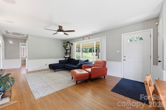 2736 Palm Avenue, Charlotte, NC 28205