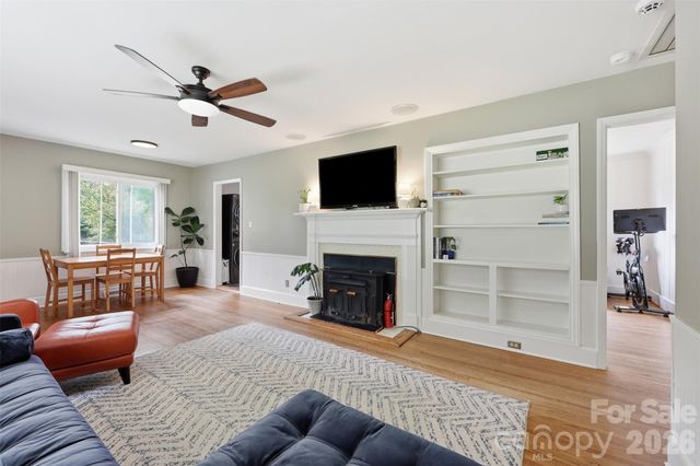 2736 Palm Avenue, Charlotte, NC 28205