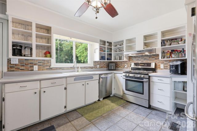 2736 Palm Avenue, Charlotte, NC 28205
