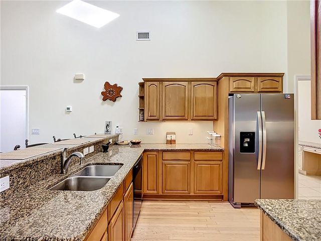 4353 Hidden River RD, Sarasota, FL 34240