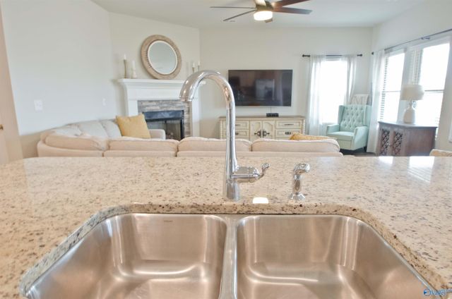 105 Fellington Court, New Market, AL 35761