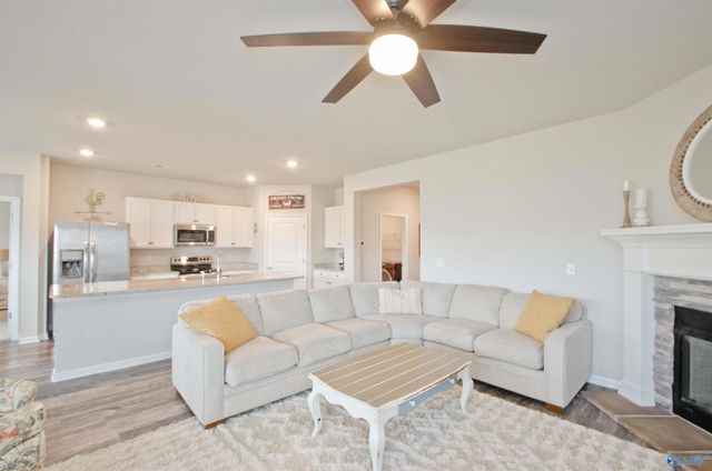 105 Fellington Court, New Market, AL 35761