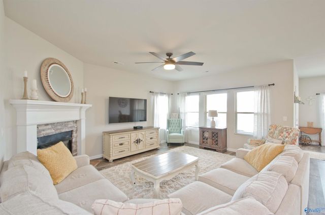 105 Fellington Court, New Market, AL 35761