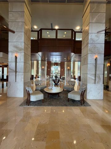 19501 W Country Club Dr 1215, Aventura, FL 33180