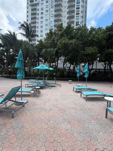 19501 W Country Club Dr 1215, Aventura, FL 33180