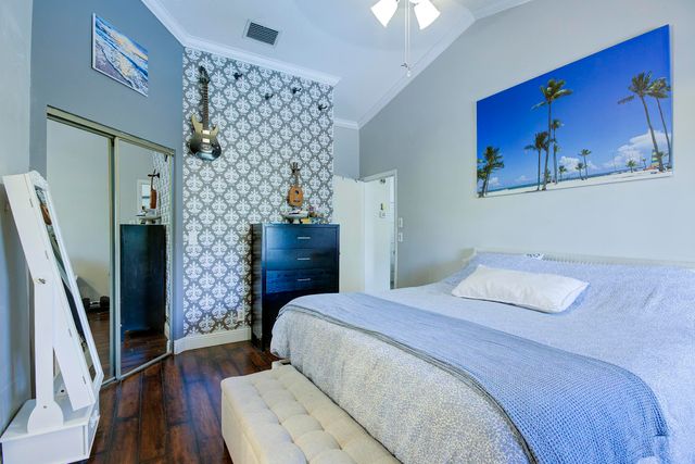 35 CEDAR Circle, Boynton Beach, FL 33436
