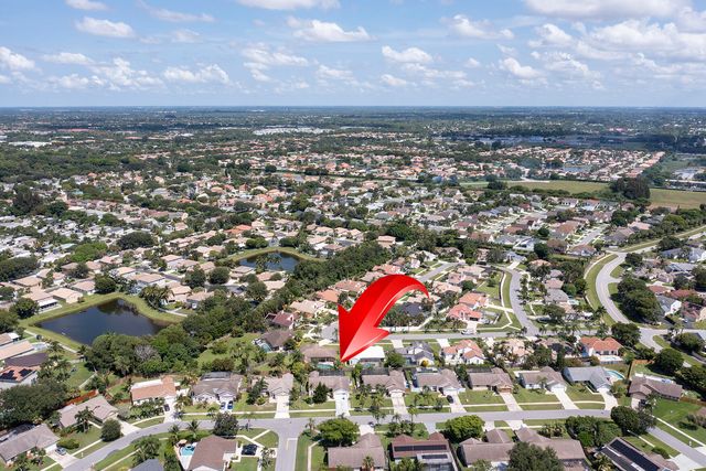 35 CEDAR Circle, Boynton Beach, FL 33436