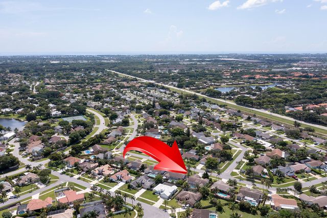 35 CEDAR Circle, Boynton Beach, FL 33436