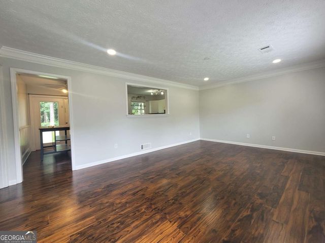 4641 Lucerne Valley, Lilburn, GA 30047