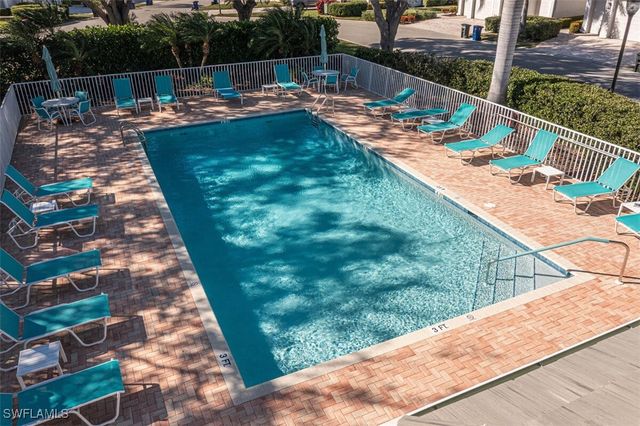 8496 Southbridge DR 3, Estero, FL 33967