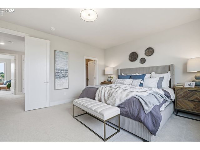 210 Nw 16th Ave, Canby, OR 97013