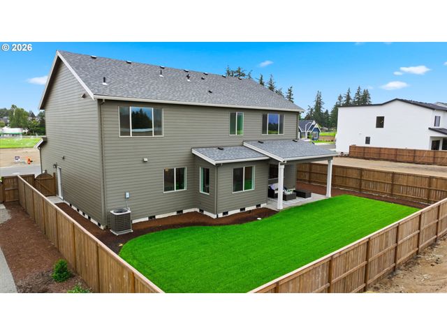 210 Nw 16th Ave, Canby, OR 97013