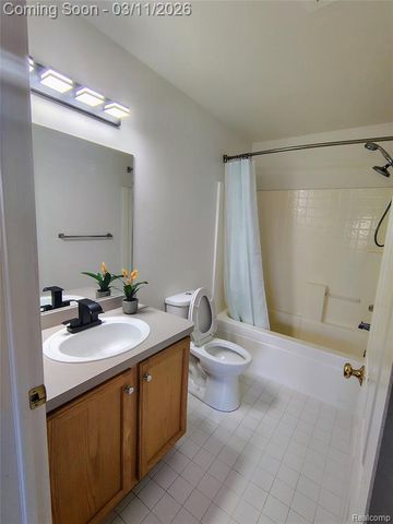 2875 Barclay Way, Ann Arbor, MI 48105