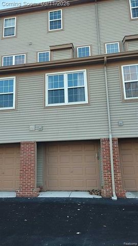 2875 Barclay Way, Ann Arbor, MI 48105