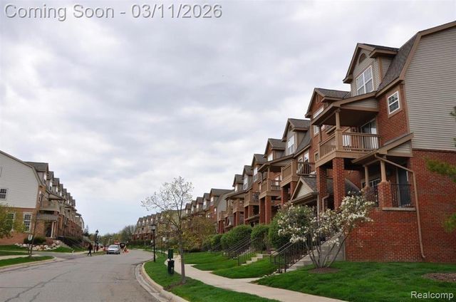 2875 Barclay Way, Ann Arbor, MI 48105