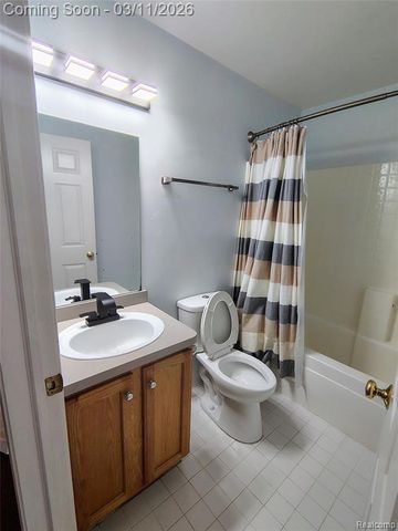 2875 Barclay Way, Ann Arbor, MI 48105