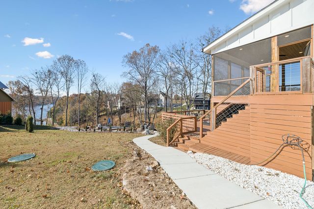 71 Fanning Bend Dr, Winchester, TN 37398