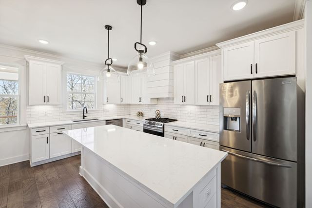 71 Fanning Bend Dr, Winchester, TN 37398