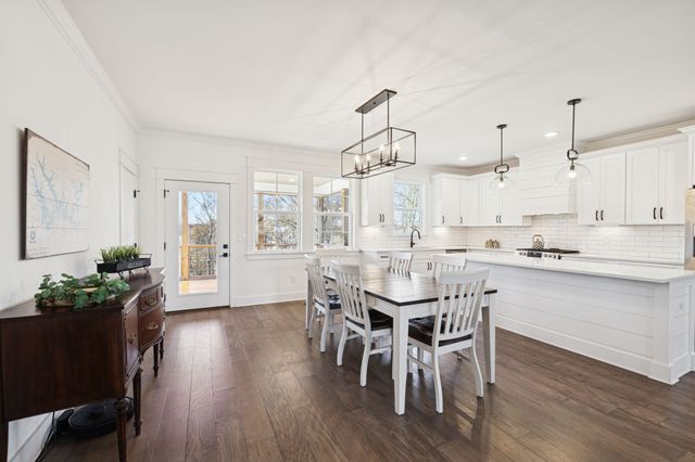 71 Fanning Bend Dr, Winchester, TN 37398