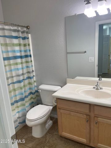 4 W Saddle Way, San Tan Valley, AZ 85143