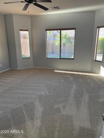 4 W Saddle Way, San Tan Valley, AZ 85143