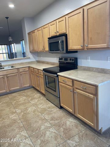 4 W Saddle Way, San Tan Valley, AZ 85143