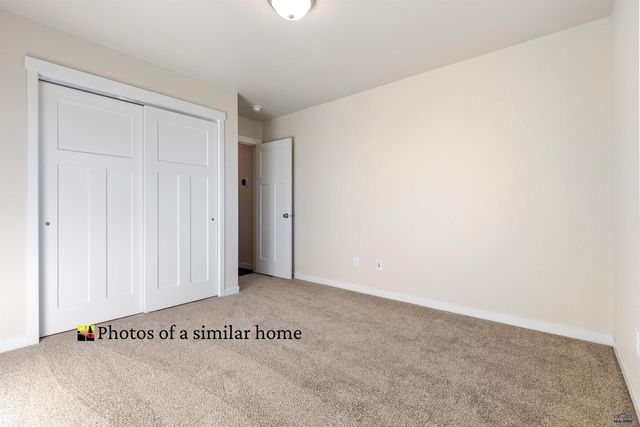 325 N VALLEY DR, Rapid City, SD 57701