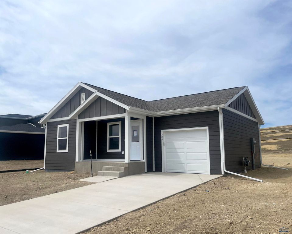 325 N VALLEY DR, Rapid City, SD 57701