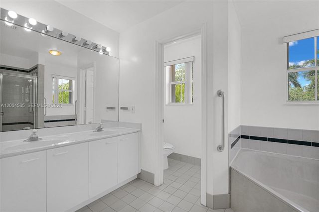 1675 Yellowheart Way, Hollywood, FL 33019