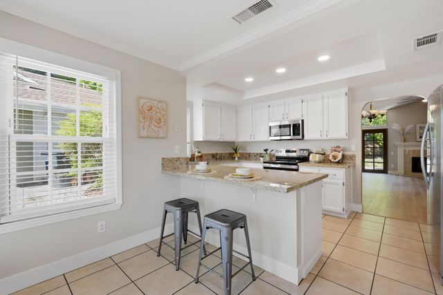 1715 Rockybend Dr, Sacramento, CA 95833