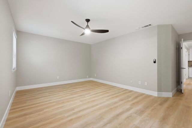 1715 Rockybend Dr, Sacramento, CA 95833