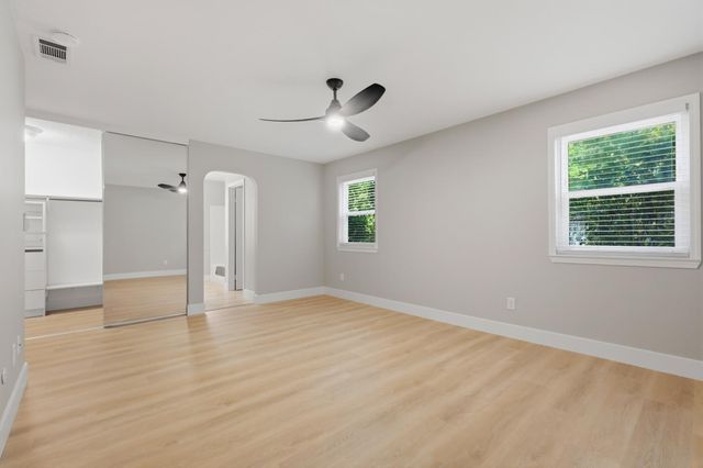 1715 Rockybend Dr, Sacramento, CA 95833