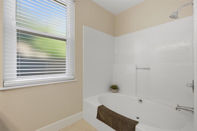 1715 Rockybend Dr, Sacramento, CA 95833