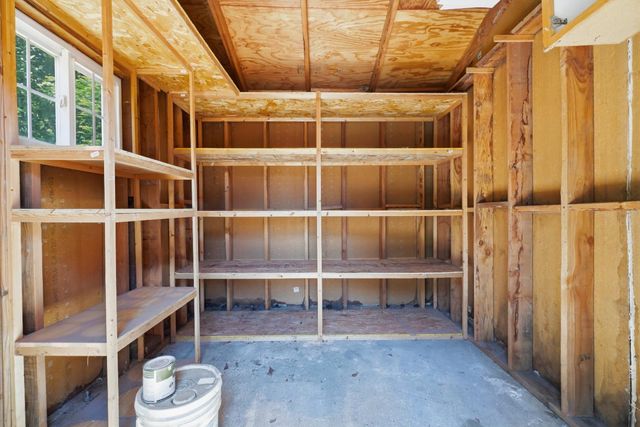 1715 Rockybend Dr, Sacramento, CA 95833