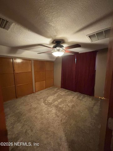 177 CENTRAL Avenue, San Mateo, FL 32187