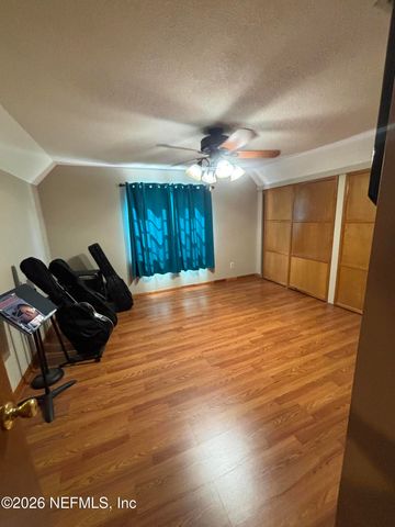 177 CENTRAL Avenue, San Mateo, FL 32187