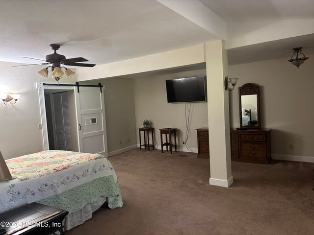 177 CENTRAL Avenue, San Mateo, FL 32187