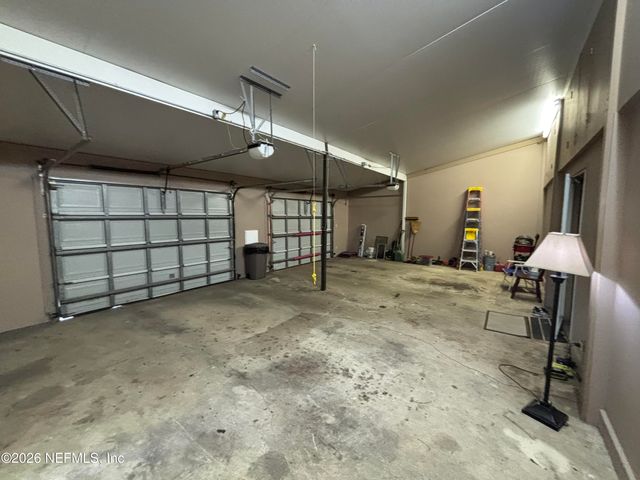177 CENTRAL Avenue, San Mateo, FL 32187