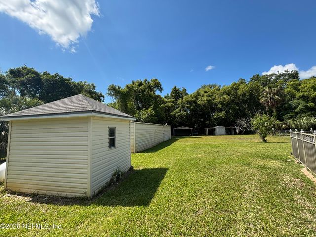 177 CENTRAL Avenue, San Mateo, FL 32187