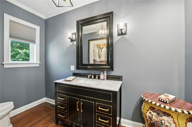 25 Rock Way, East Greenwich, RI 02818