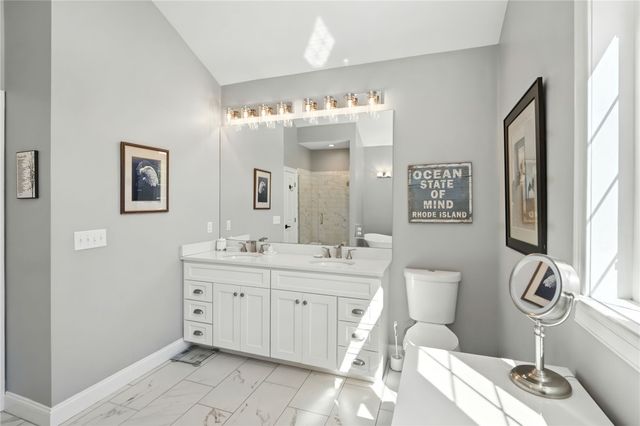 25 Rock Way, East Greenwich, RI 02818