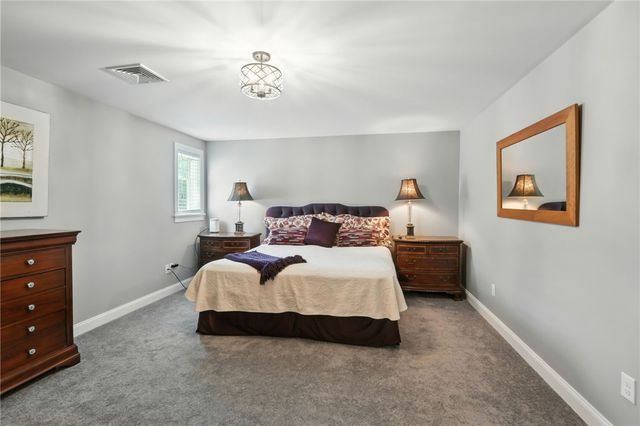 25 Rock Way, East Greenwich, RI 02818