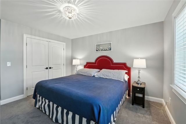 25 Rock Way, East Greenwich, RI 02818